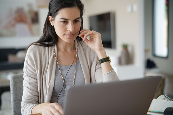 RemoteWorker_Woman1 Remote Workforce